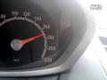 风噪很低 福特嘉年华车速190km/h展示